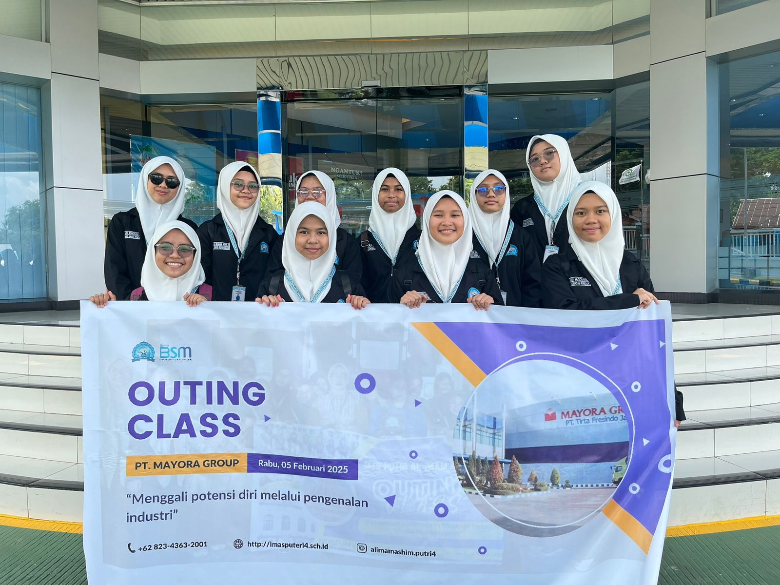Read more about the article Mengenal Dunia Industri: Outing Class MTs Putri Al-Imam Ashim Gowa di PT Mayora Group